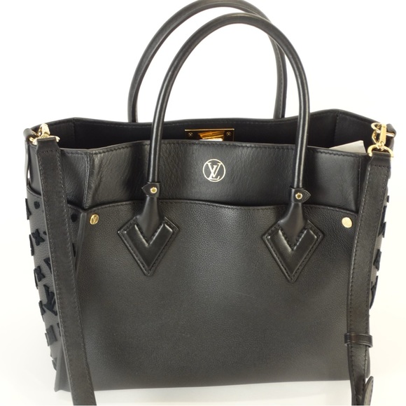 Louis Vuitton on my side MM tote - Picture 3 of 12